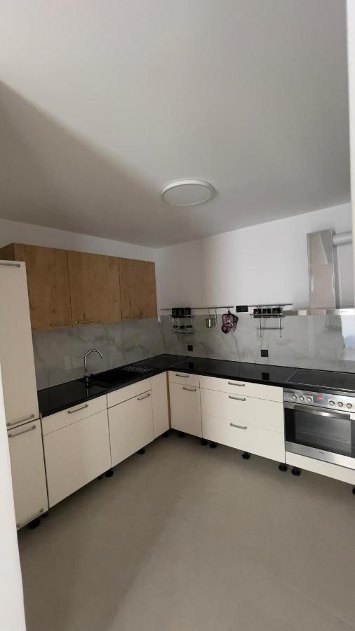 Apartman Lux Apartment Zepce Exterior photo